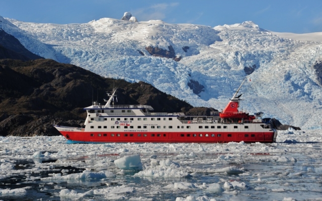 CRUCERO POR FIORDOS Y GLACIARES CHILENOS 