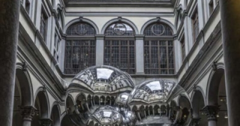 El Palazzo Strozzi de Florencia se llena de fantasía