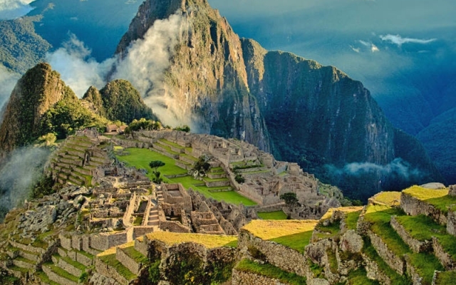 ENCANTOS DE PERU