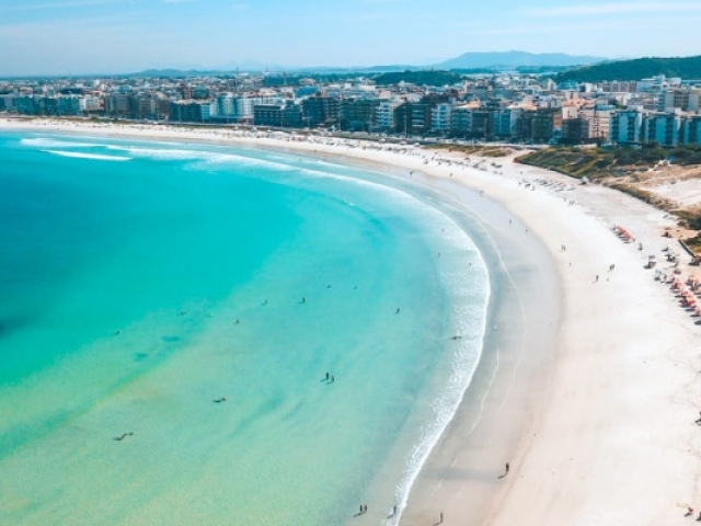 CABO FRIO EN CHÁRTER 2026