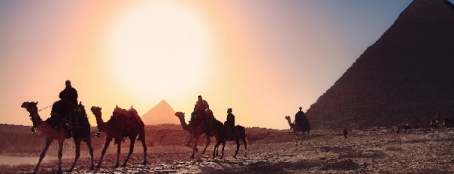 Egipto reduce costos para atraer turistas