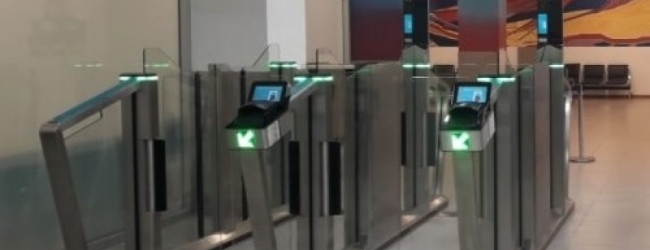 Inauguración puertas biométricas en AIR